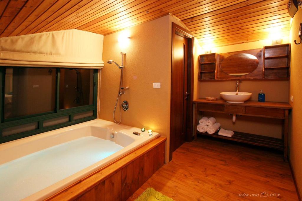 Bar Bakfar Villa Sharona Стая снимка
